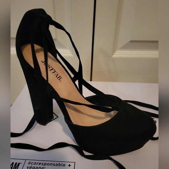 Black Tie-up Heels - Picture 2 of 2